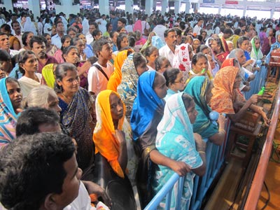 chennai-crowd-in-church