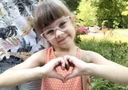ukraineaid-ukrainian-girl-smilling